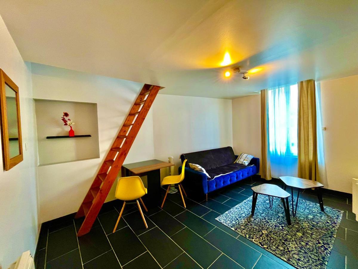 Au Quartier Pavillonnaire Rue D Ambert